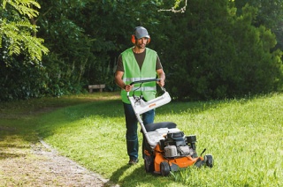 Kosiarka spalinowa STIHL RM 756 YC