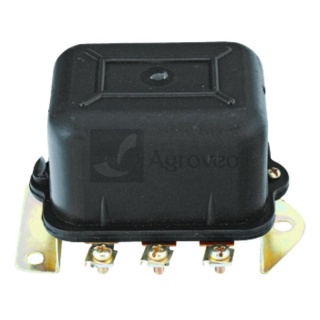 Regulator prądnicy napięcia RG-15D Ursus C-330 C-355 C-360 65650557410 50.55.741.0