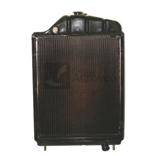 Chłodnica wody miedziana silnik 4-cyl. Turbo Ursus C-385 C-360 83013901 65683013901U 83.013.961, 83.613.911, 83.013.901