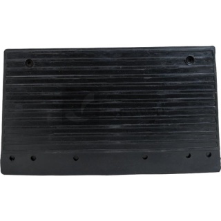 Osłona gumowa błotnika tylnego 34X21 cm Ursus C-360 65650570050 50.57.005.0