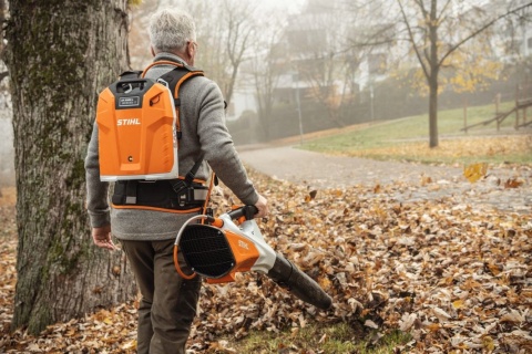 Dmuchawa akumulatorowa STIHL BGA 200