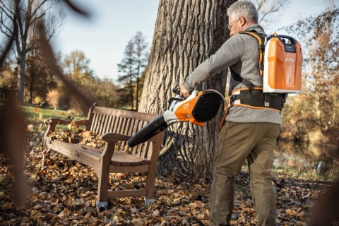 Dmuchawa akumulatorowa STIHL BGA 200