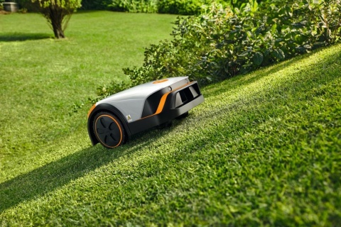 Robot koszący STIHL iMOW 4