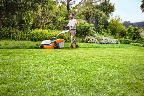 Kosiarka akumulatorowa STIHL RMA 253 T